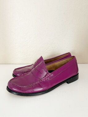 Vintage G.H Bass Weejuns Whitney Candy Loafers in Plum Size 8